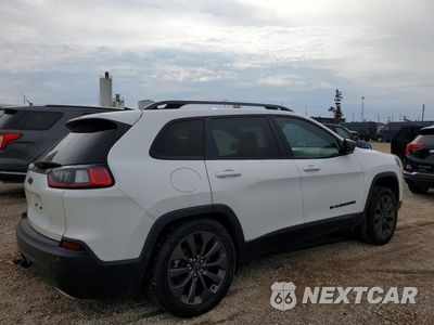 Trzecie zdjęcie samochodu z tyłu: 2021 JEEP CHEROKEE LATITUDE LUX VIN:1C4PJMMX1MD131916 - miniatura