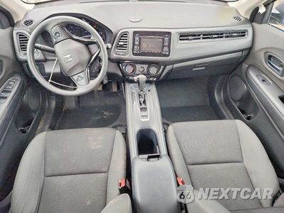 Zdjęcie 8 z 12 samochodu: 2020 HONDA HR-V LX VIN:3CZRU6H39LM720129 - miniatura