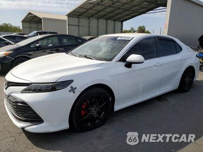 2019 TOYOTA CAMRY LE 4T1B11HK7KU254247 - główne zdjęcie licytacji z USA - miniatura