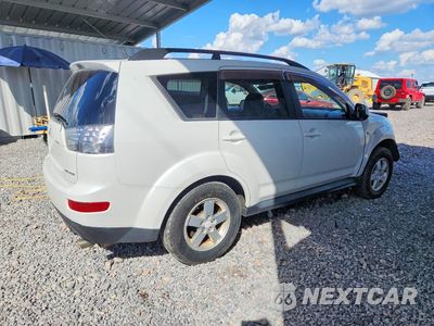 Trzecie zdjęcie samochodu z tyłu: 2009 MITSUBISHI OUTLANDER ES VIN:JA4LT21W39Z014710 - miniatura