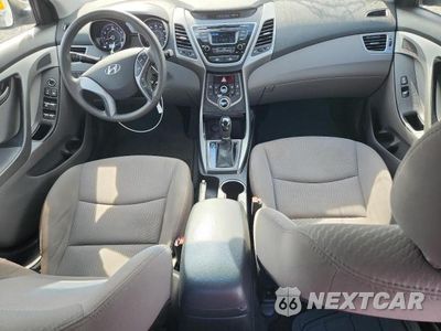Zdjęcie 8 z 12 samochodu: 2016 HYUNDAI ELANTRA SE VIN:5NPDH4AE6GH721562 - miniatura