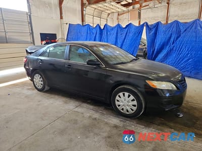 Czwarte zdjęcie samochodu z boku: 2008 TOYOTA CAMRY BASE VIN:4T1BE46K68U783450 - miniatura