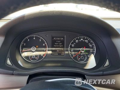 Zdjęcie 9 z 12 samochodu: 2014 VOLKSWAGEN PASSAT SE VIN:1VWBP7A38EC003558 - miniatura