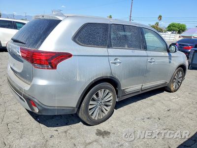 Trzecie zdjęcie samochodu z tyłu: 2020 MITSUBISHI OUTLANDER SE/SEL/LE VIN:JA4AD3A33LZ004119 - miniatura