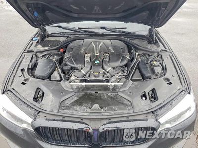 Zdjęcie 11 z 12 samochodu: 2018 BMW M550XI VIN:WBAJB9C58JB035348 - miniatura