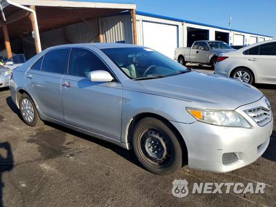 Czwarte zdjęcie samochodu z boku: 2010 TOYOTA CAMRY BASE VIN:4T1BF3EK1AU020119 - miniatura