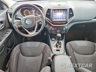 Zdjęcie 8 z 14 samochodu: 2017 JEEP CHEROKEE LATITUDE VIN:1C4PJMCB7HW521449 - miniatura