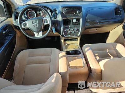 Zdjęcie 8 z 13 samochodu: 2016 DODGE GRAND CARAVAN SXT VIN:2C4RDGCG9GR272589 - miniatura