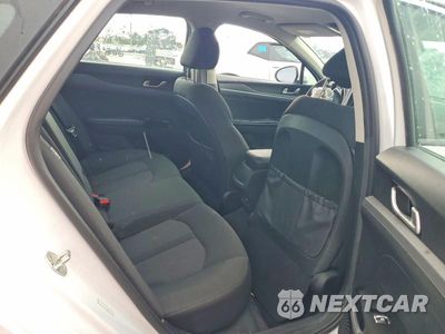 Zdjęcie 10 z 12 samochodu: 2024 KIA K5 LXS VIN:5XXG14J23RG252985 - miniatura