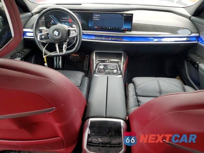 Zdjęcie 8 z 12 samochodu: 2024 BMW 740 I VIN:WBA23EH00RCT04472 - miniatura
