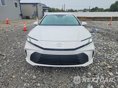 Piąte zdjęcie samochodu w środku: 2025 TOYOTA CAMRY LE VIN:4T1DAACK9SU100039 - miniatura