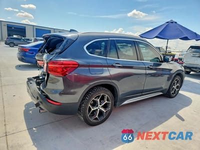 Trzecie zdjęcie samochodu z tyłu: 2018 BMW X1 SDRIVE28I VIN:WBXHU7C3XJ5H44690 - miniatura