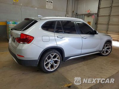 Trzecie zdjęcie samochodu z tyłu: 2013 BMW X1 XDRIVE28I VIN:WBAVL1C56DVR86571 - miniatura