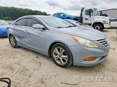 Czwarte zdjęcie samochodu z boku: 2011 HYUNDAI SONATA LIMITED VIN:5NPEC4AC5BH298435 - miniatura