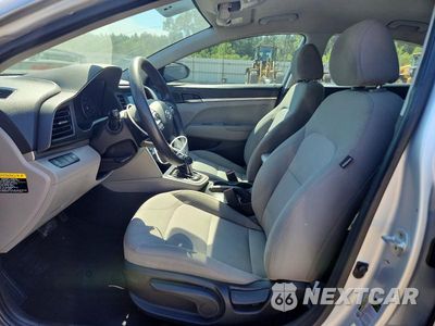 Zdjęcie 7 z 12 samochodu: 2019 HYUNDAI ELANTRA SE VIN:5NPD74LF7KH427184 - miniatura