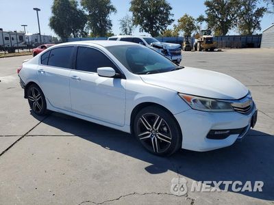 Czwarte zdjęcie samochodu z boku: 2017 HONDA ACCORD SPORT VIN:1HGCR2F57HA132715 - miniatura