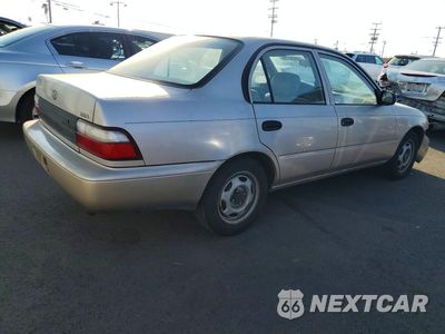 Trzecie zdjęcie samochodu z tyłu: 1997 TOYOTA COROLLA BASE VIN:1NXBA02E4VZ520986 - miniatura