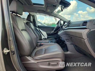 Zdjęcie 7 z 13 samochodu: 2019 HONDA ODYSSEY EXL VIN:5FNRL6H77KB119249 - miniatura