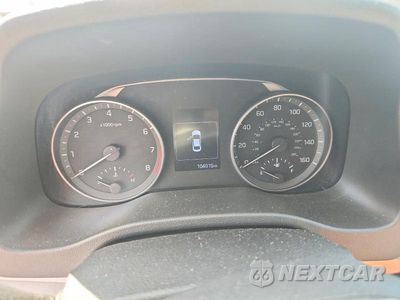 Zdjęcie 9 z 13 samochodu: 2017 HYUNDAI ELANTRA LIMITED VIN:5NPD84LFXHH050677 - miniatura