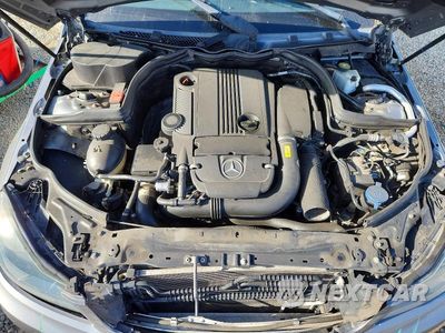 Zdjęcie 11 z 13 samochodu: 2012 MERCEDES-BENZ C 250 VIN:WDDGF4HB6CR214118 - miniatura