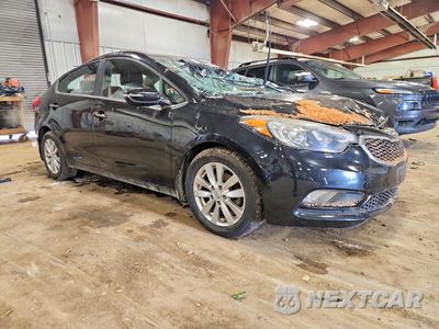 Czwarte zdjęcie samochodu z boku: 2014 KIA FORTE EX VIN:KNAFX4A82E5157599 - miniatura