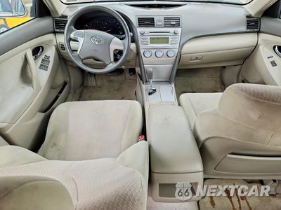 Zdjęcie 8 z 12 samochodu: 2010 TOYOTA CAMRY LE VIN:4T1BF3EK6AU026837 - miniatura