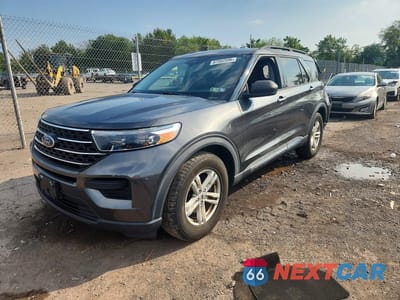2020 FORD EXPLORER XLT 1FMSK8DH3LGC56268 - główne zdjęcie licytacji z USA - miniatura