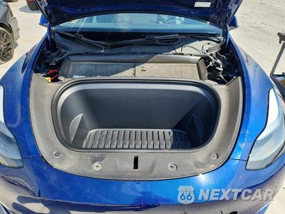 Zdjęcie 11 z 12 samochodu: 2024 TESLA MODEL Y VIN:7SAYGDEE5RA269085 - miniatura