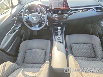 Zdjęcie 8 z 14 samochodu: 2021 TOYOTA C-HR LE VIN:NMTKHMBX4MR125846 - miniatura