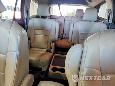 Zdjęcie 10 z 13 samochodu: 2019 HONDA PILOT TOURING VIN:5FNYF6H63KB001158 - miniatura