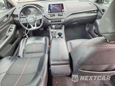 Zdjęcie 8 z 12 samochodu: 2020 NISSAN ALTIMA SR VIN:1N4BL4CV4LC149681 - miniatura