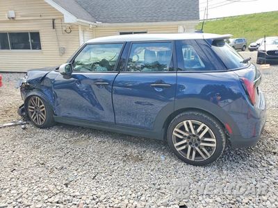 Drugie zdjęcie samochodu z przodu: 2025 MINI COOPER S VIN:WMW53GD06S2W70284 - miniatura