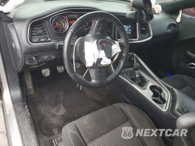 Zdjęcie 8 z 12 samochodu: 2015 DODGE CHALLENGER SXT VIN:2C3CDZAT0FH712614 - miniatura