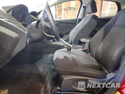 Zdjęcie 7 z 12 samochodu: 2016 FORD FOCUS SE VIN:1FADP3F23GL220299 - miniatura