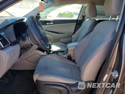 Zdjęcie 7 z 13 samochodu: 2020 HYUNDAI TUCSON SE VIN:KM8J2CA48LU172965 - miniatura