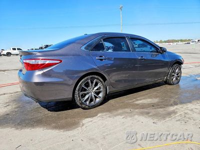Trzecie zdjęcie samochodu z tyłu: 2016 TOYOTA CAMRY XSE VIN:4T1BF1FK2GU522892 - miniatura
