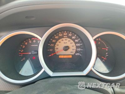 Zdjęcie 9 z 13 samochodu: 2005 TOYOTA TACOMA DOUBLE CAB VIN:5TELU42N55Z019863 - miniatura