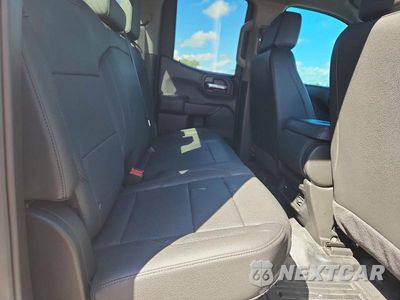 Zdjęcie 10 z 12 samochodu: 2025 GMC SIERRA K1500 VIN:1GTRUAEDXSZ255914 - miniatura
