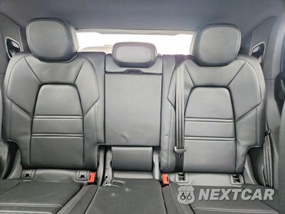 Zdjęcie 10 z 13 samochodu: 2021 PORSCHE CAYENNE COUPE VIN:WP1BA2AY5MDA43560 - miniatura