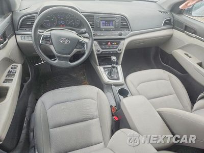 Zdjęcie 8 z 13 samochodu: 2017 HYUNDAI ELANTRA SE VIN:KMHD74LF3HU372114 - miniatura