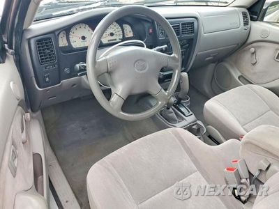Zdjęcie 8 z 12 samochodu: 2004 TOYOTA TACOMA BASE VIN:5TEWM72N04Z395531 - miniatura