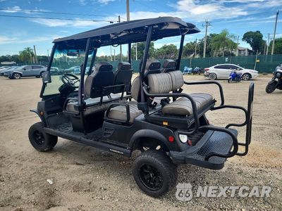Trzecie zdjęcie samochodu z tyłu: 2023 TOMBERLIN E-MERGE GOLF CART VIN:5FCDD13D2P2005344 - miniatura