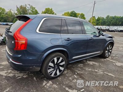 Trzecie zdjęcie samochodu z tyłu: 2024 VOLVO XC90 PLUS VIN:YV4H60CE1R1228750 - miniatura