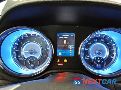 Zdjęcie 9 z 12 samochodu: 2013 CHRYSLER 300 VIN:2C3CCAAG7DH507859 - miniatura