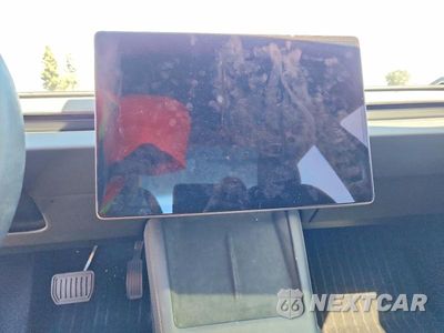 Zdjęcie 9 z 13 samochodu: 2024 TESLA MODEL 3 VIN:5YJ3E1EA6RF747395 - miniatura