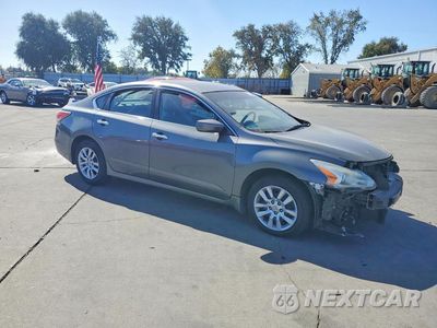 Czwarte zdjęcie samochodu z boku: 2015 NISSAN ALTIMA 2.5 S VIN:1N4AL3AP2FN917564 - miniatura