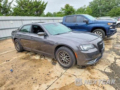 Czwarte zdjęcie samochodu z boku: 2015 CHRYSLER 300 S VIN:2C3CCAGGXFH883109 - miniatura