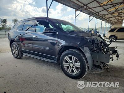 Czwarte zdjęcie samochodu z boku: 2017 CHEVROLET TRAVERSE LT VIN:1GNKRGKD6HJ194781 - miniatura