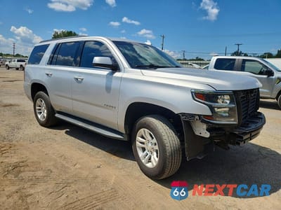 Czwarte zdjęcie samochodu z boku: 2017 CHEVROLET TAHOE C1500 LS VIN:1GNSCAKC7HR401802 - miniatura