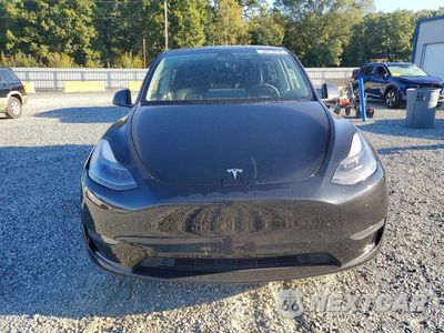 Piąte zdjęcie samochodu w środku: 2023 TESLA MODEL Y VIN:7SAYGDEF5PF590827 - miniatura